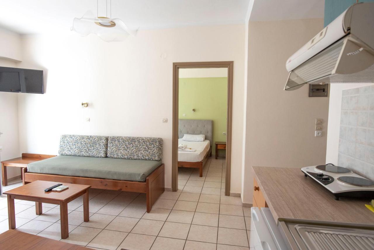 Matthias Hotel Apartments อาเดเลียโนส กัมโปส ภายนอก รูปภาพ